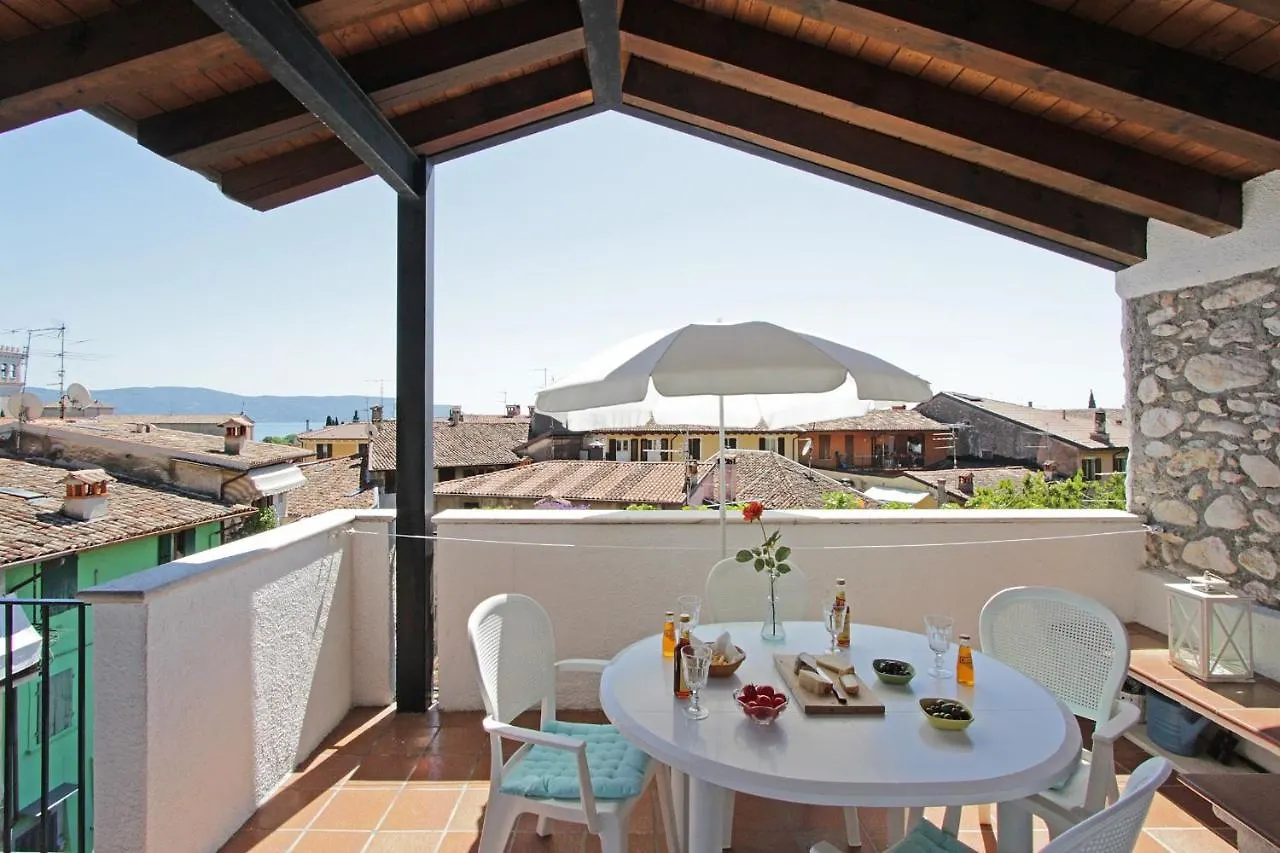 Casa Marsilva - Holiday Apartment With Roof Terrace, Near The Lake Toscolano Maderno